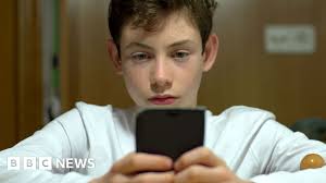 Breaking News: Australian Senate Approves Social Media Ban on Under-16s