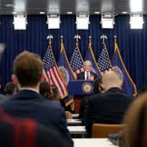 Jerome Powell Shows Donald Trump Who the Boss is