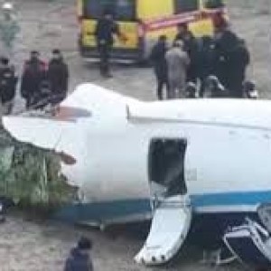 azerbaijan-airlines-plane-crashes-near-kazakhstans-aktau-airport