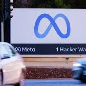 soon-to-be-out-of-job-metas-fact-checkers-battle-a-blaze-of-wildfire-conspiracy-theories