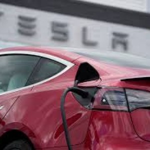 tesla-faces-unprecedented-sales-decline-amid-growing-competition
